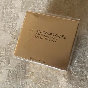NEW Avon Ultimate Day Age repair cream, SPF 25